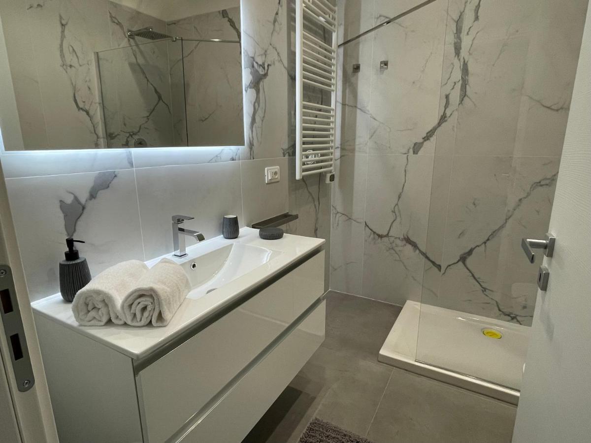 Acqua Azzurra Apartment La Spezia Exterior photo